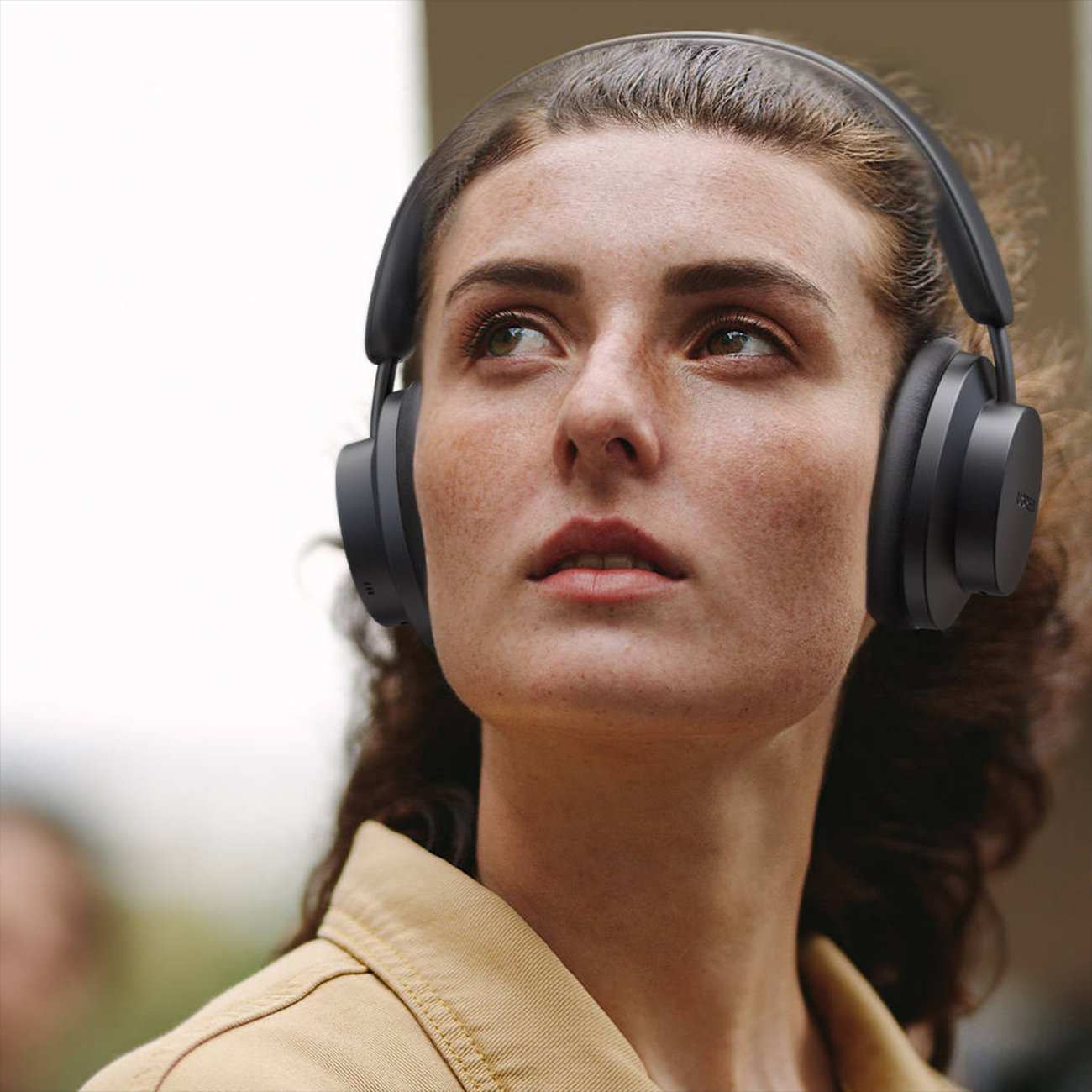 هدفون بلوتوثی 5.0 نویزکنسلینگ فعال یوگرین HP106 90422