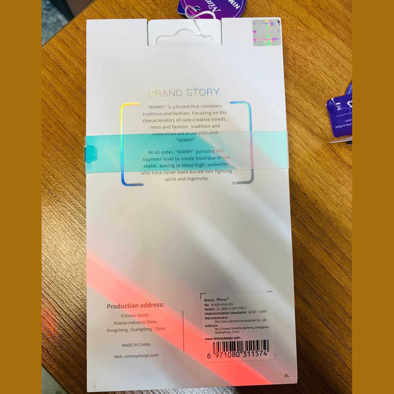 قاب گوشی آیفون 16 طرح گربه با چشم متحرک نیمی XDY-IP16-023