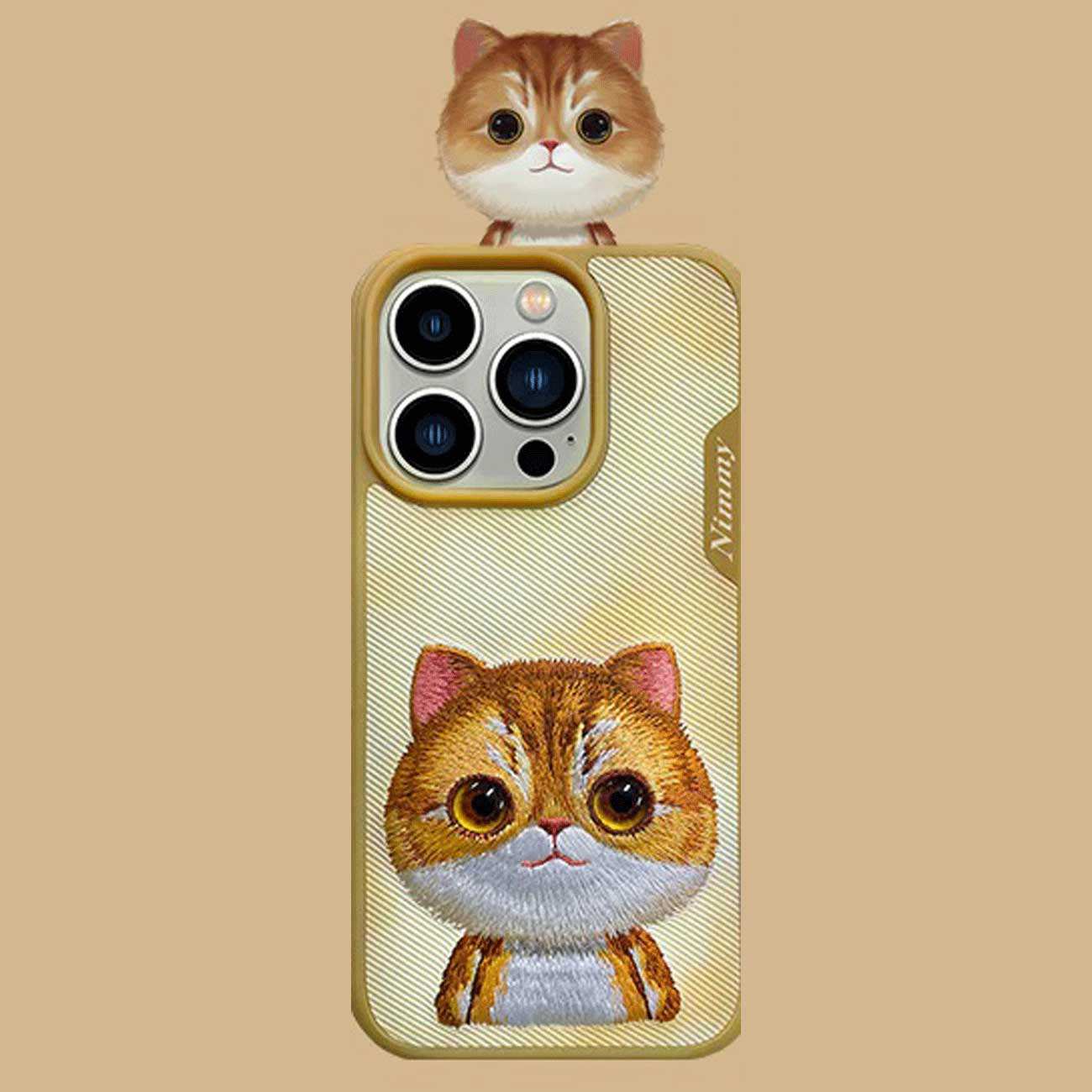 قاب محافظ گوشی آیفون 16 پرومکس طرح گربه با چشم متحرک نیمی