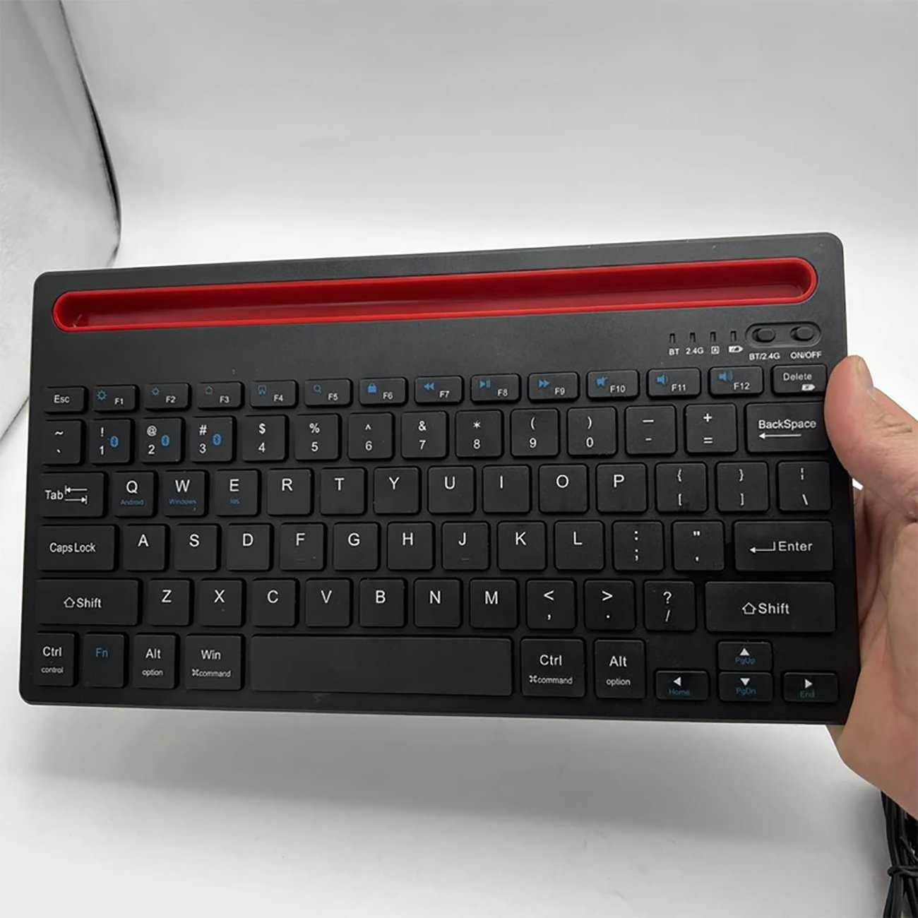 کیبورد بیسیم شارژی با استند موبایل و تبلت