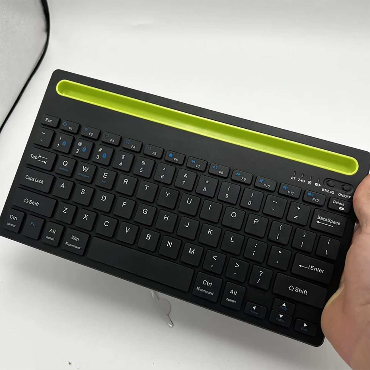 کیبورد بیسیم شارژی با استند موبایل و تبلت