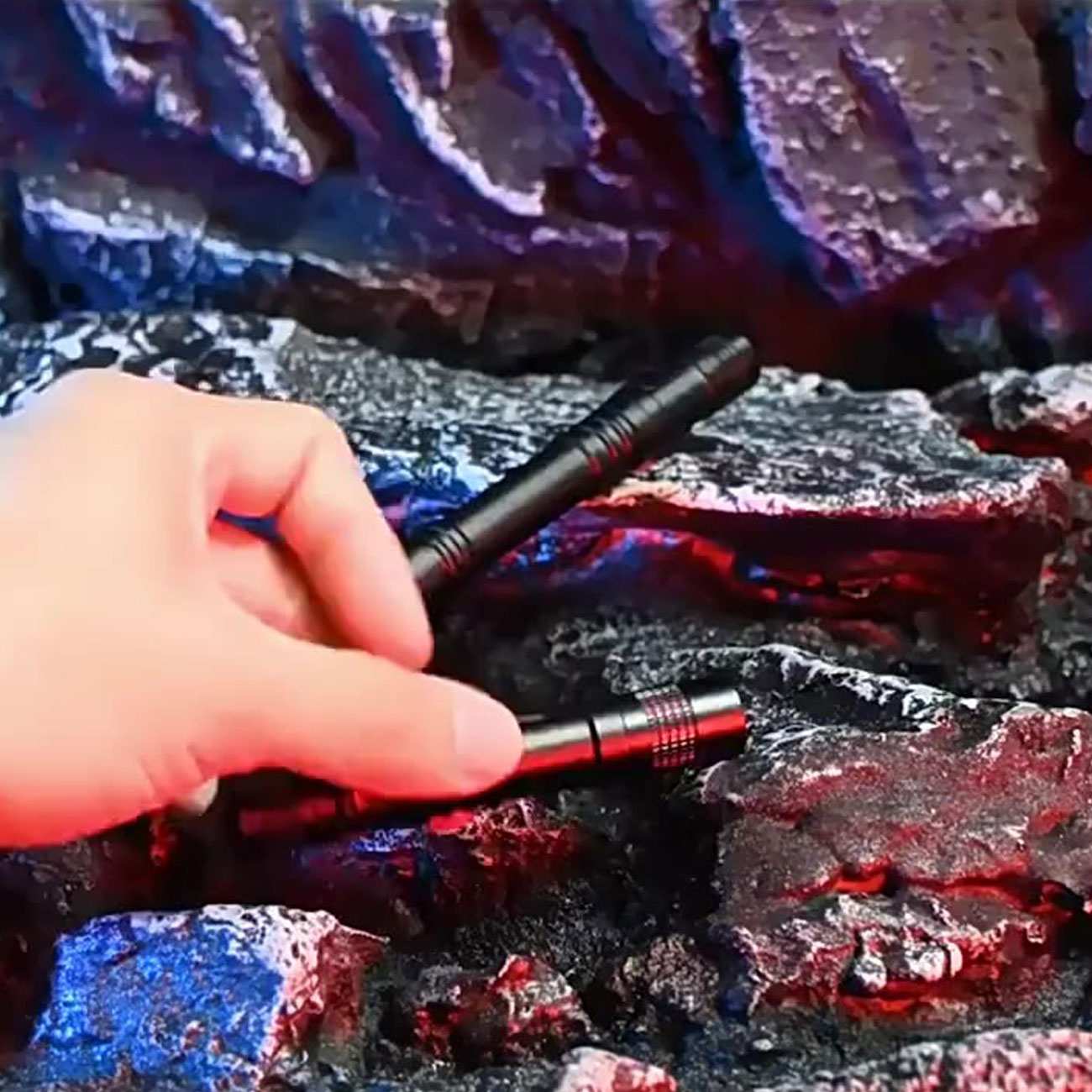 چراغقوه جیبی قلمی ضدآب اسمایلینگشارک sd-1211