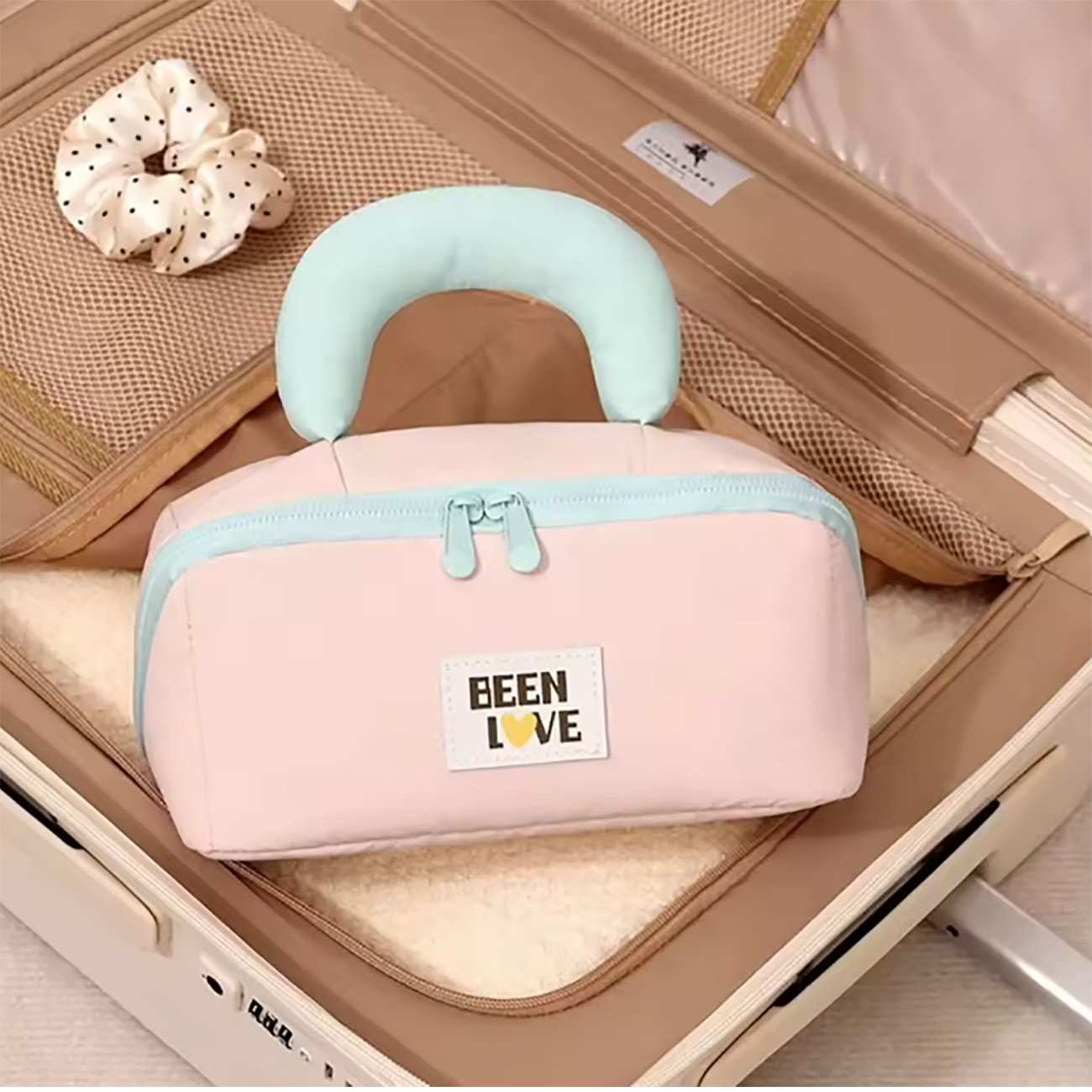 کیف لوازم آرایش مسافرتی جوردن و جودی jordan & judy pt074