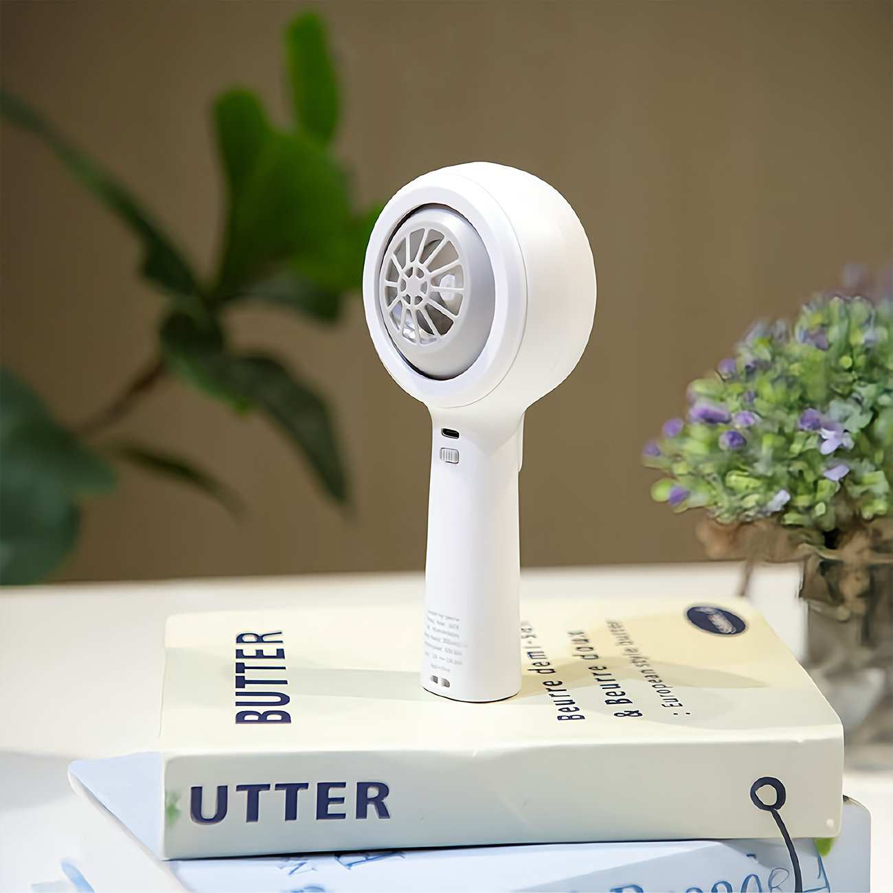 پنکه شارژی دستی دیجیتالی قابل چرخش کوالیتل Qualitell Y3 GXF06