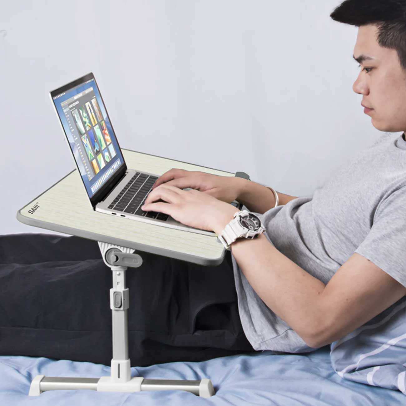 میز لپتاپ 16 تا 17 اینچ با فن خنک کننده سایجی A8L تاشو و قابل حمل