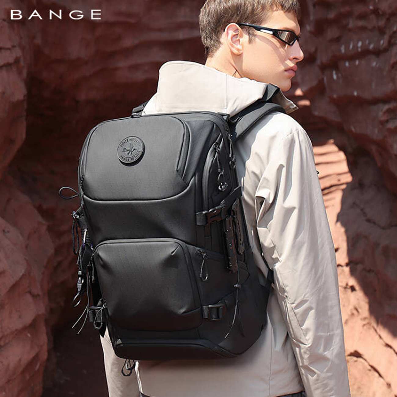 کوله پشتی کوهنوردی، مسافرتی و لپتاپ 15.6 اینچ بنج BANGE FW-229 با ظرفیت بزرگ