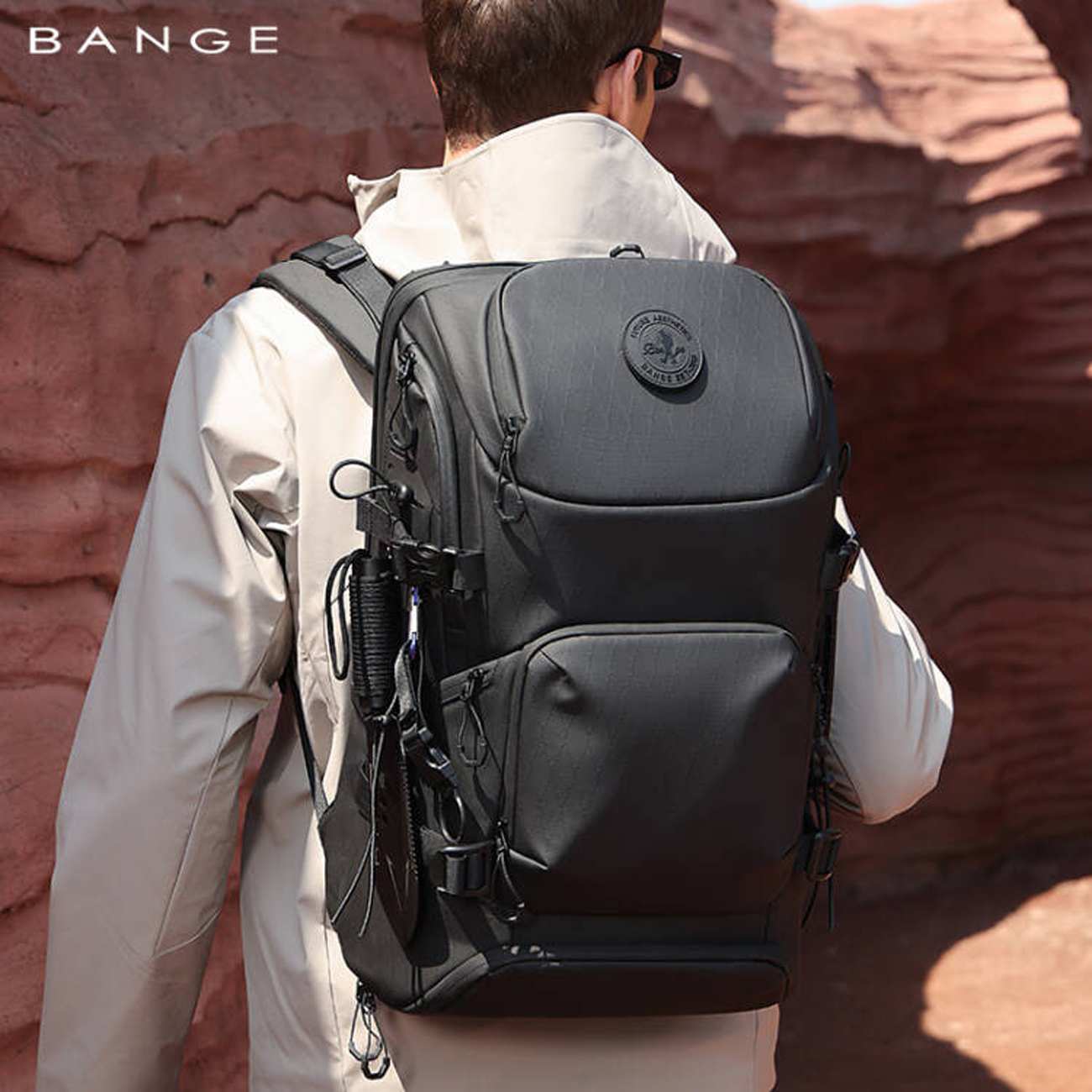 کوله پشتی کوهنوردی، مسافرتی و لپتاپ 15.6 اینچ بنج BANGE FW-229 با ظرفیت بزرگ