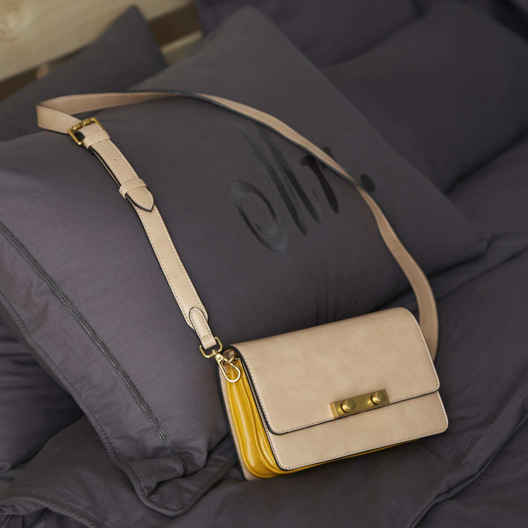 کیف دوشی مدل David Jones GN-9201 دیوید جونز