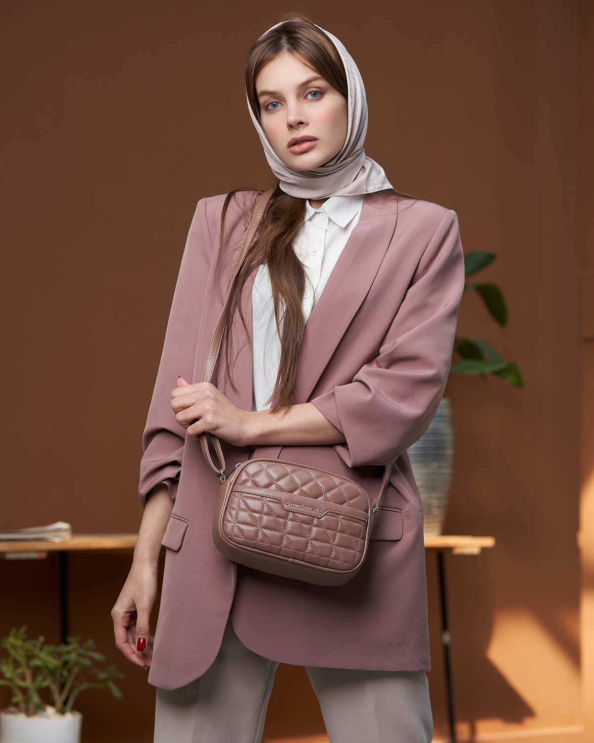 کیف دوشی مدل 6824-1 دیوید جونز