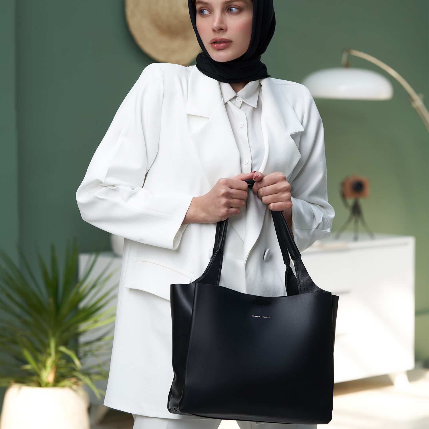 کیف دستی مدل cm6586 دیوید جونز