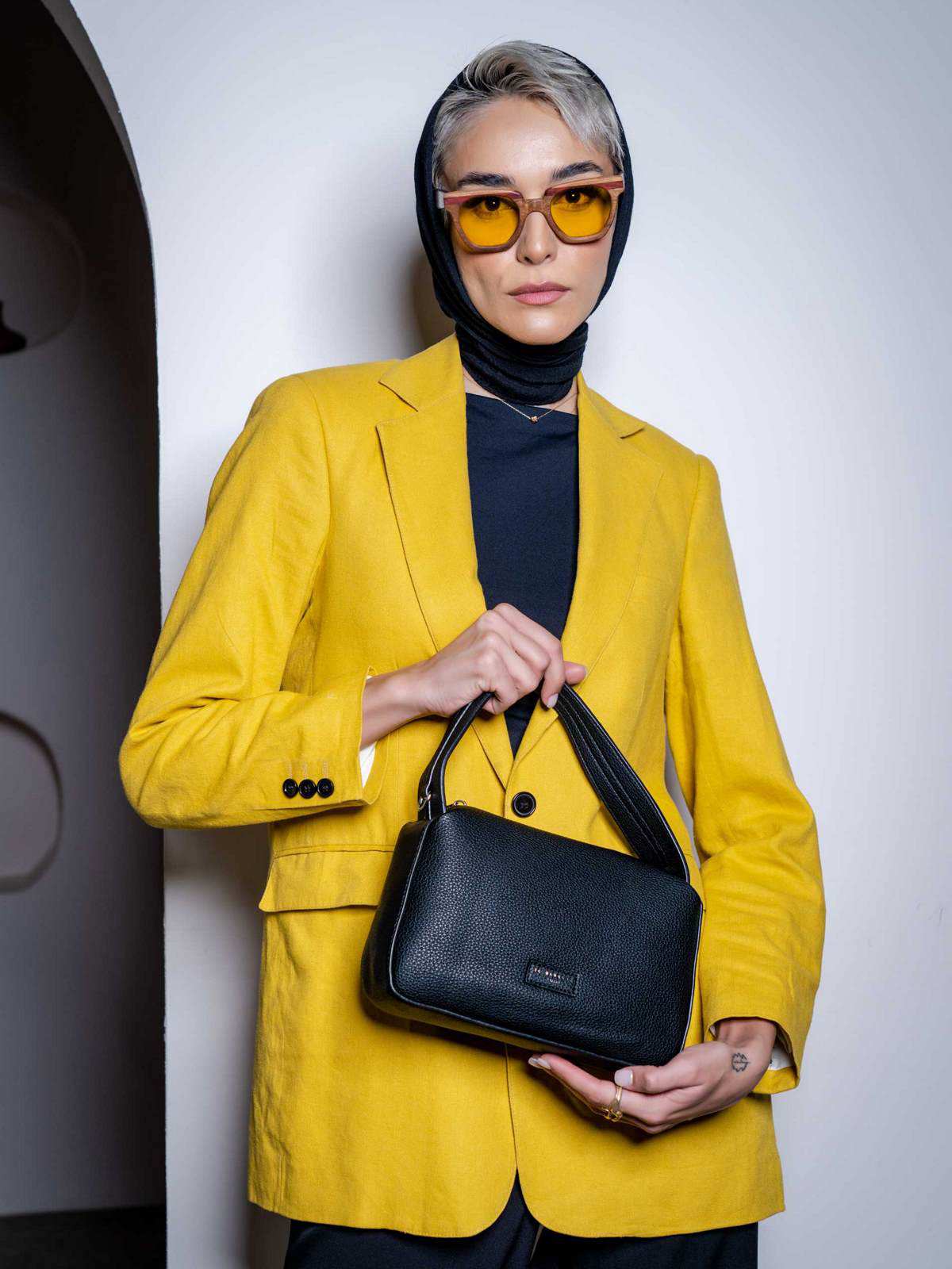 کیف دوشی زنانه دیوید جونز مدل CH21112