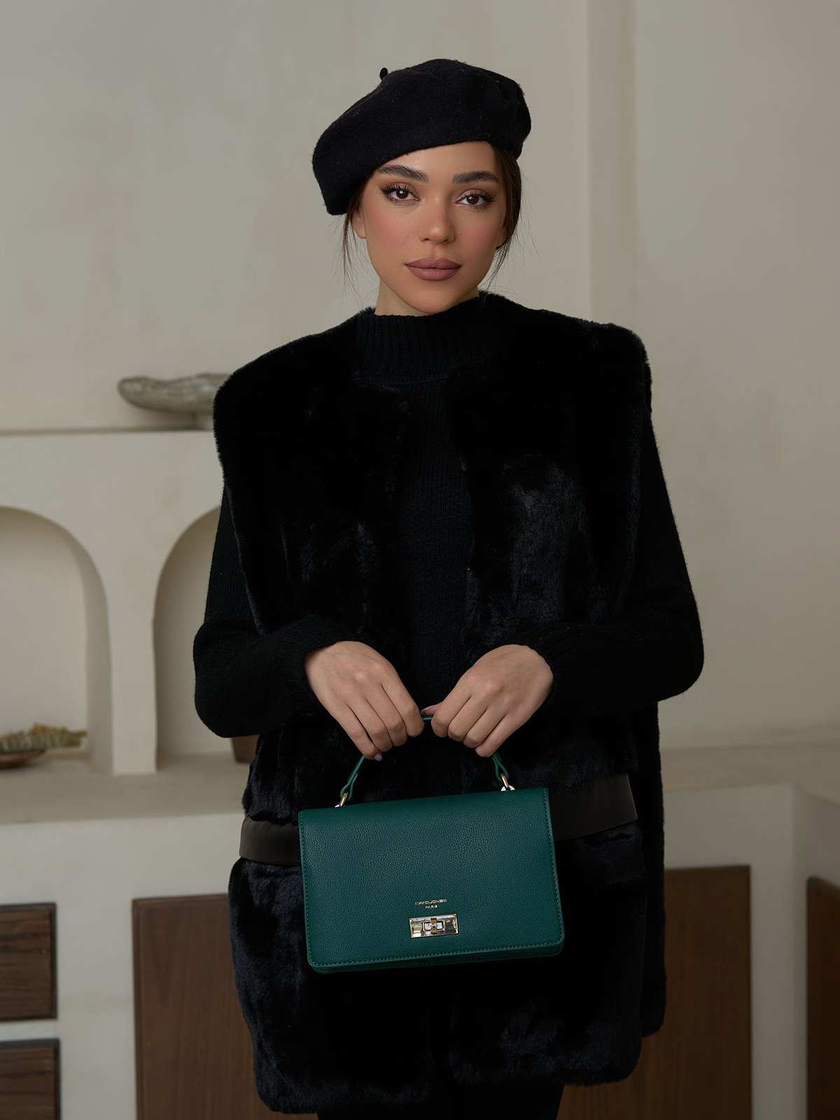 کیف دوشی زنانه دیوید جونز مدل CM6791