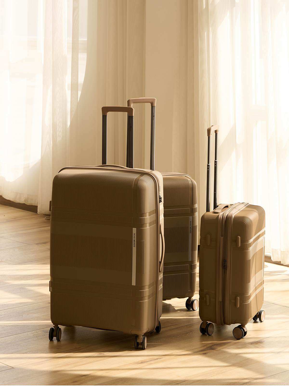 چمدان رزمری مدل Rose Merry RL-477-3S سایز متوسط نسکافه ای
