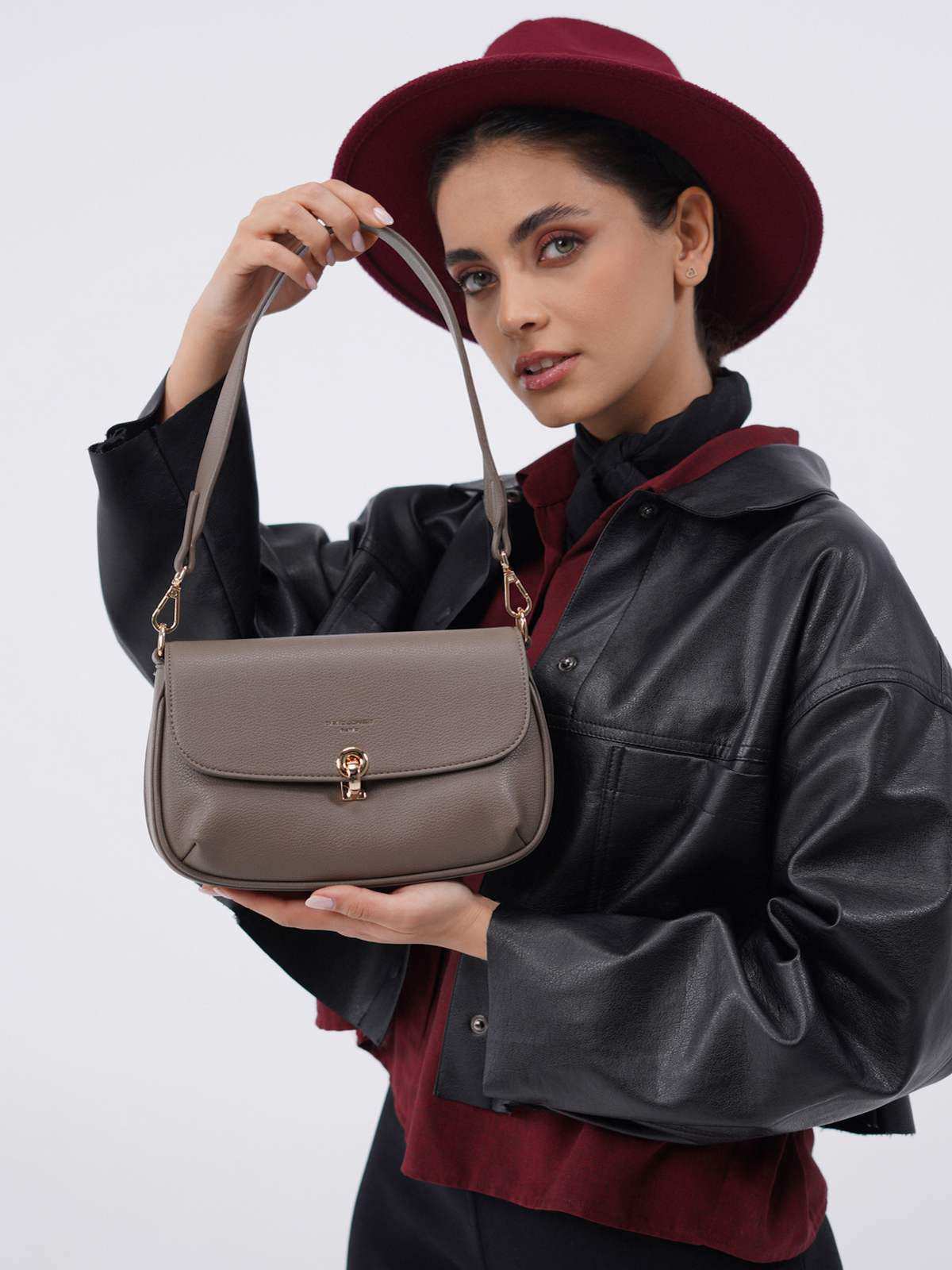 کیف دوشی زنانه دیوید جونز مدل CM7103
