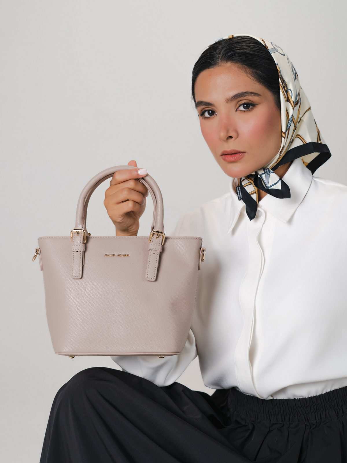 کیف دستی زنانه دیویدجونز مدل CM7220