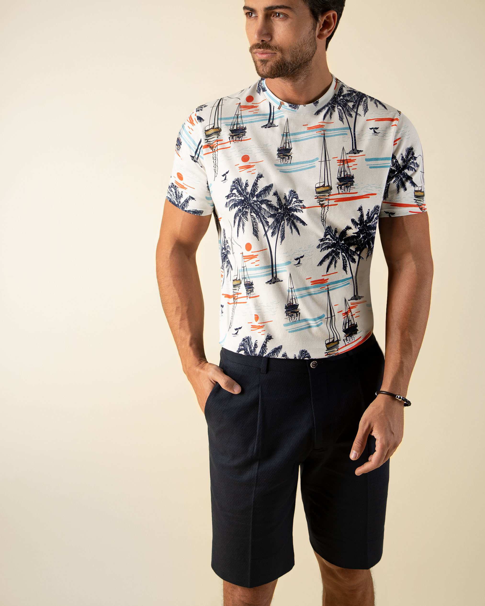 تی شرت طرح دار مردانه 2210602 کروم