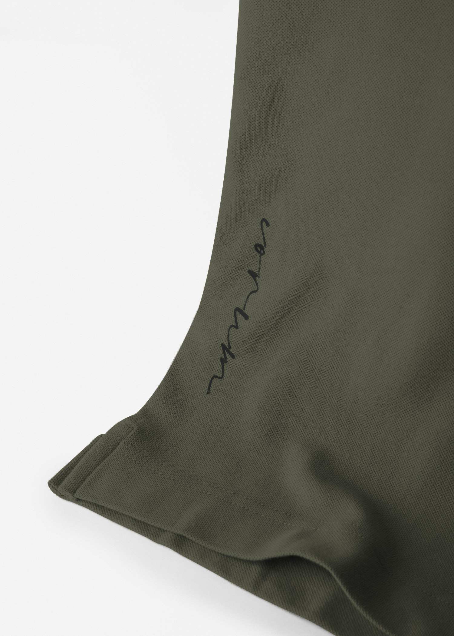 پولوشرت یقه دکمه دار 2312303 کروم