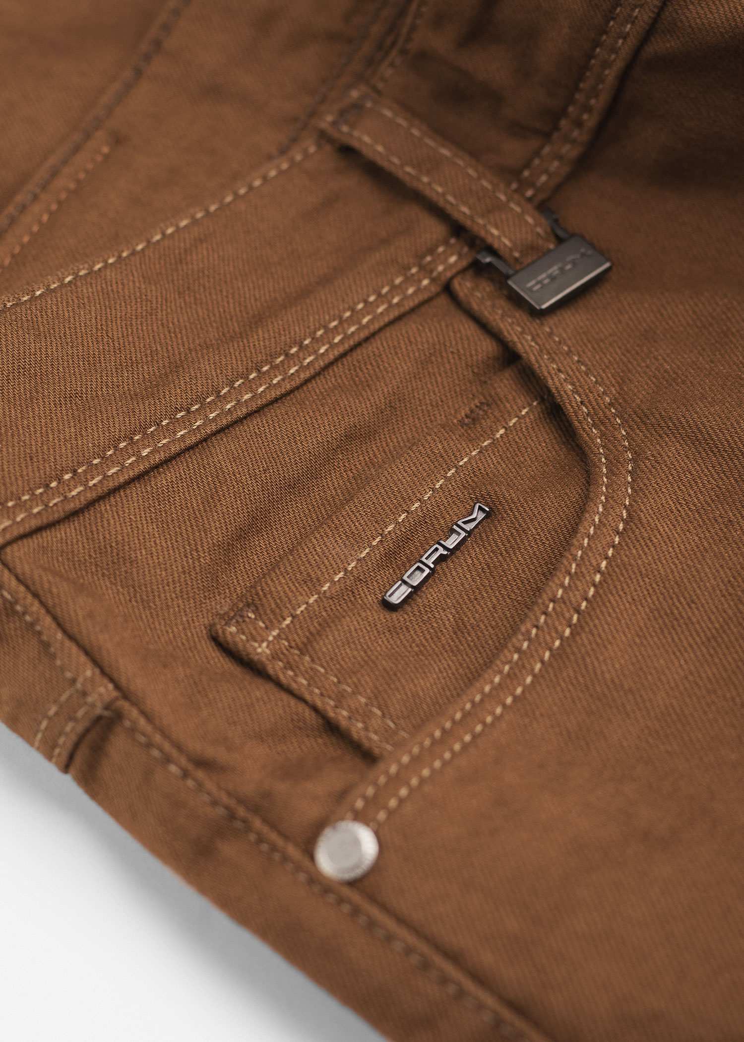 شلوار کتان Slim-Fit کروم