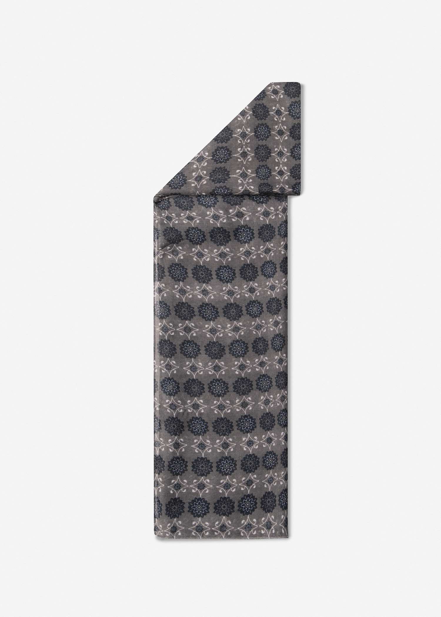شال طرح دار 2511612 کروم
