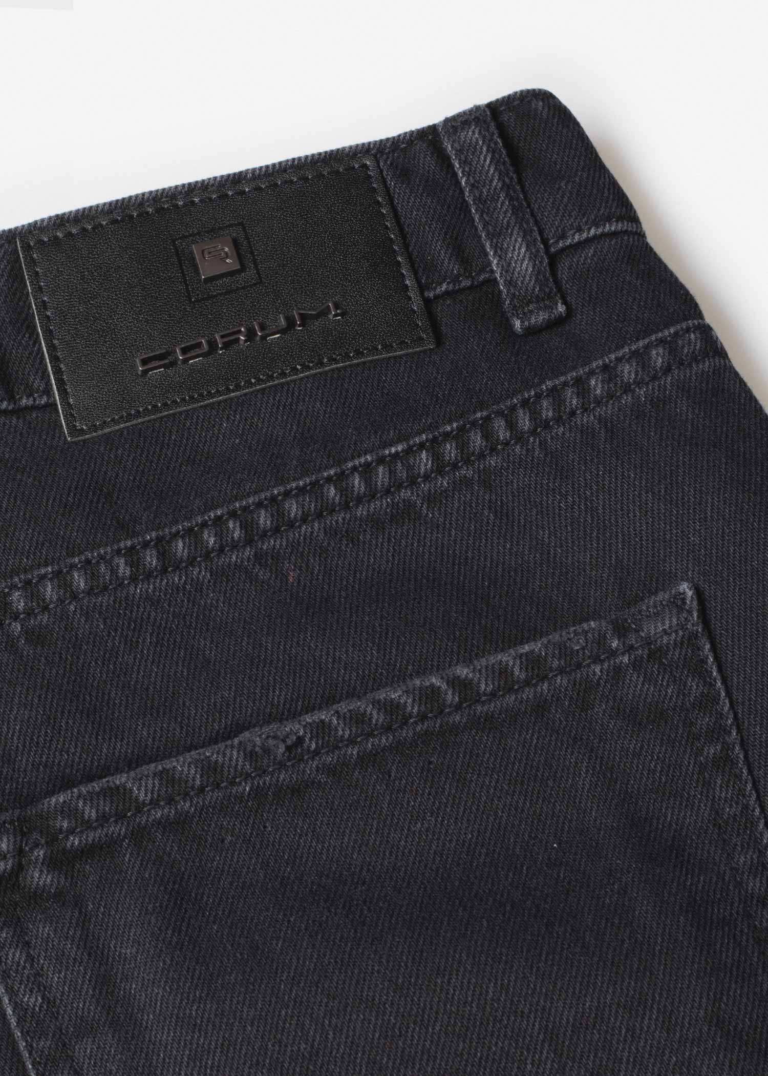 شلوار جین Tapered-Fit کروم
