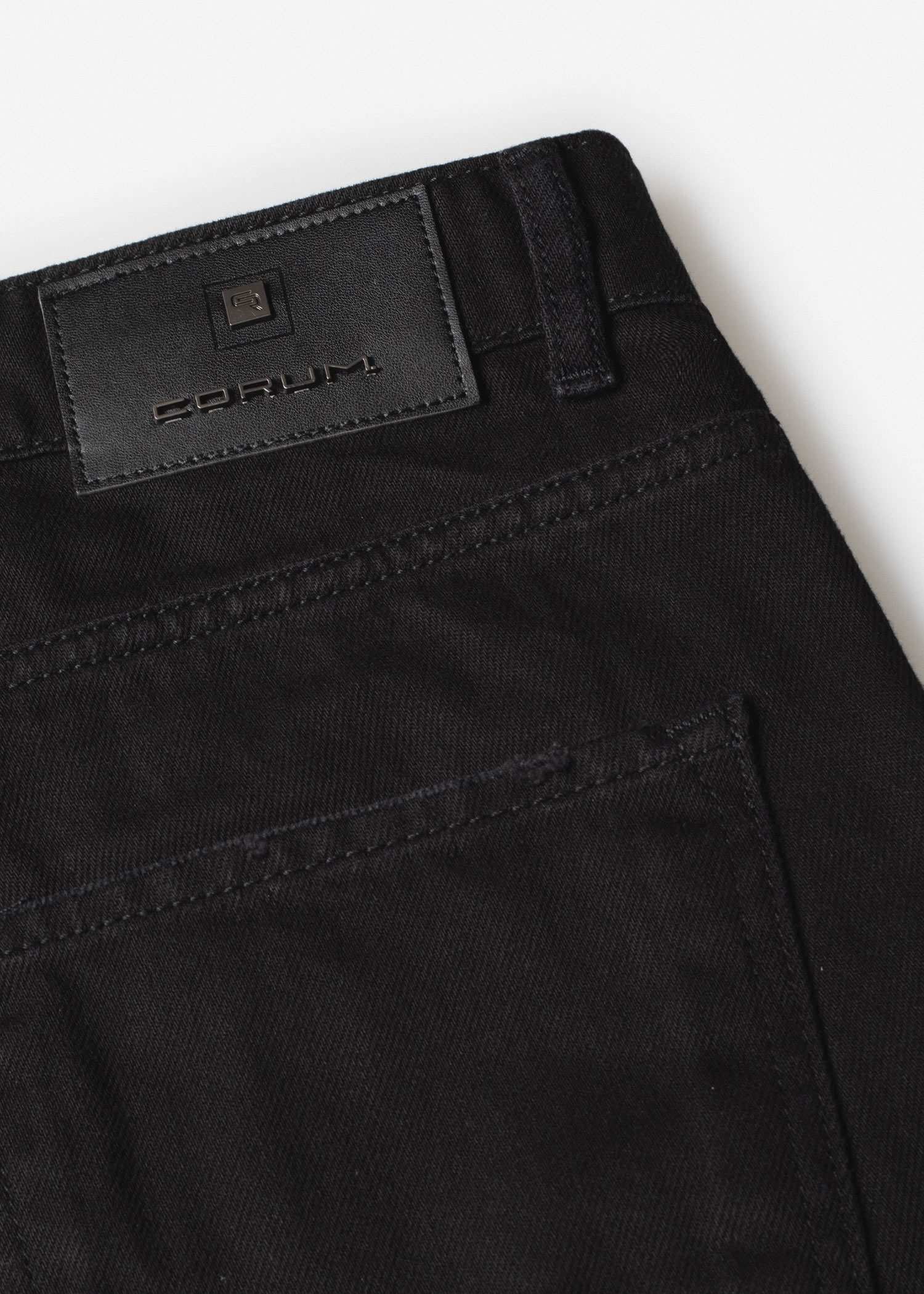 شلوار جین Tapered-Fit کروم