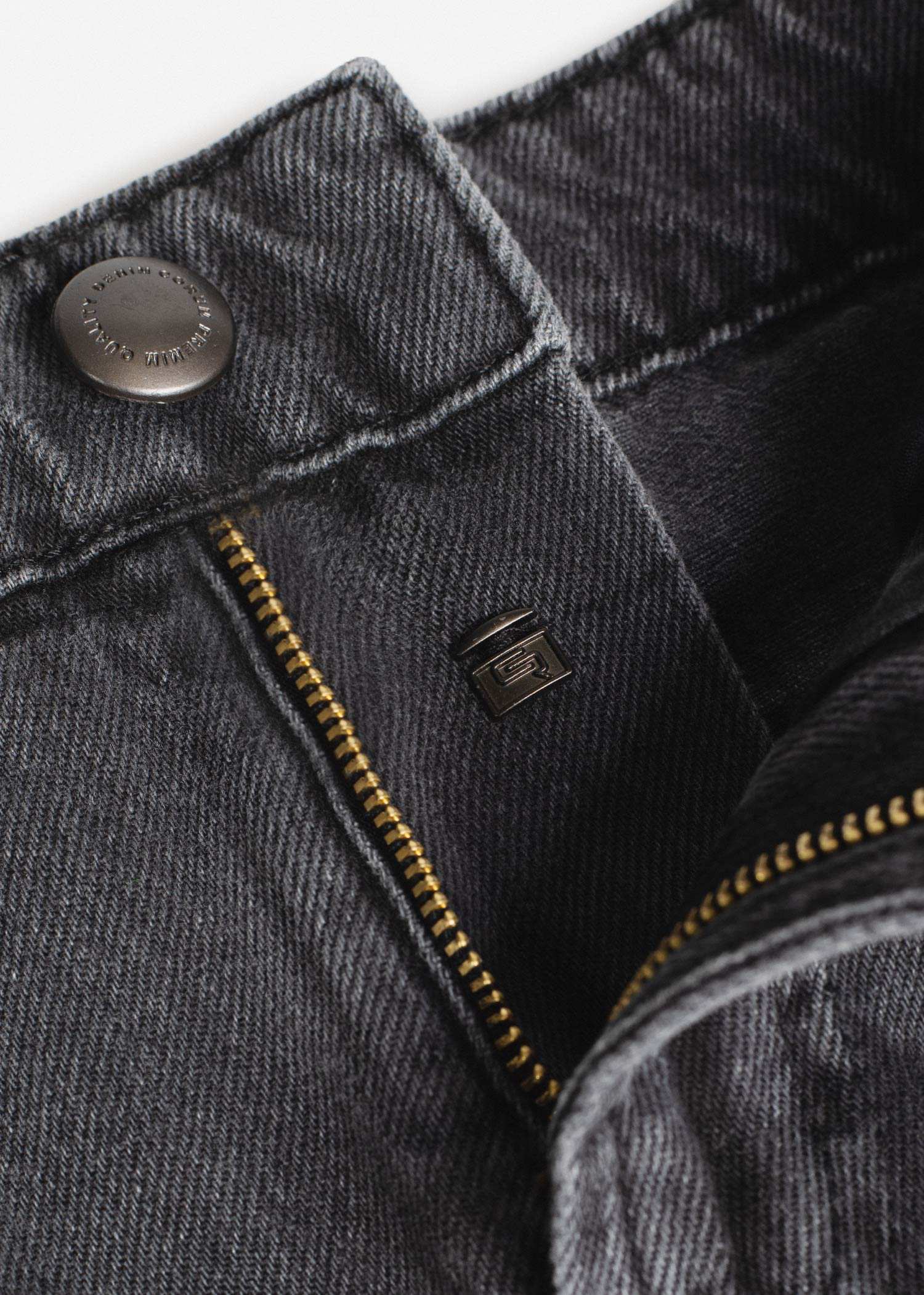 شلوار جین Tapered-Fit کروم