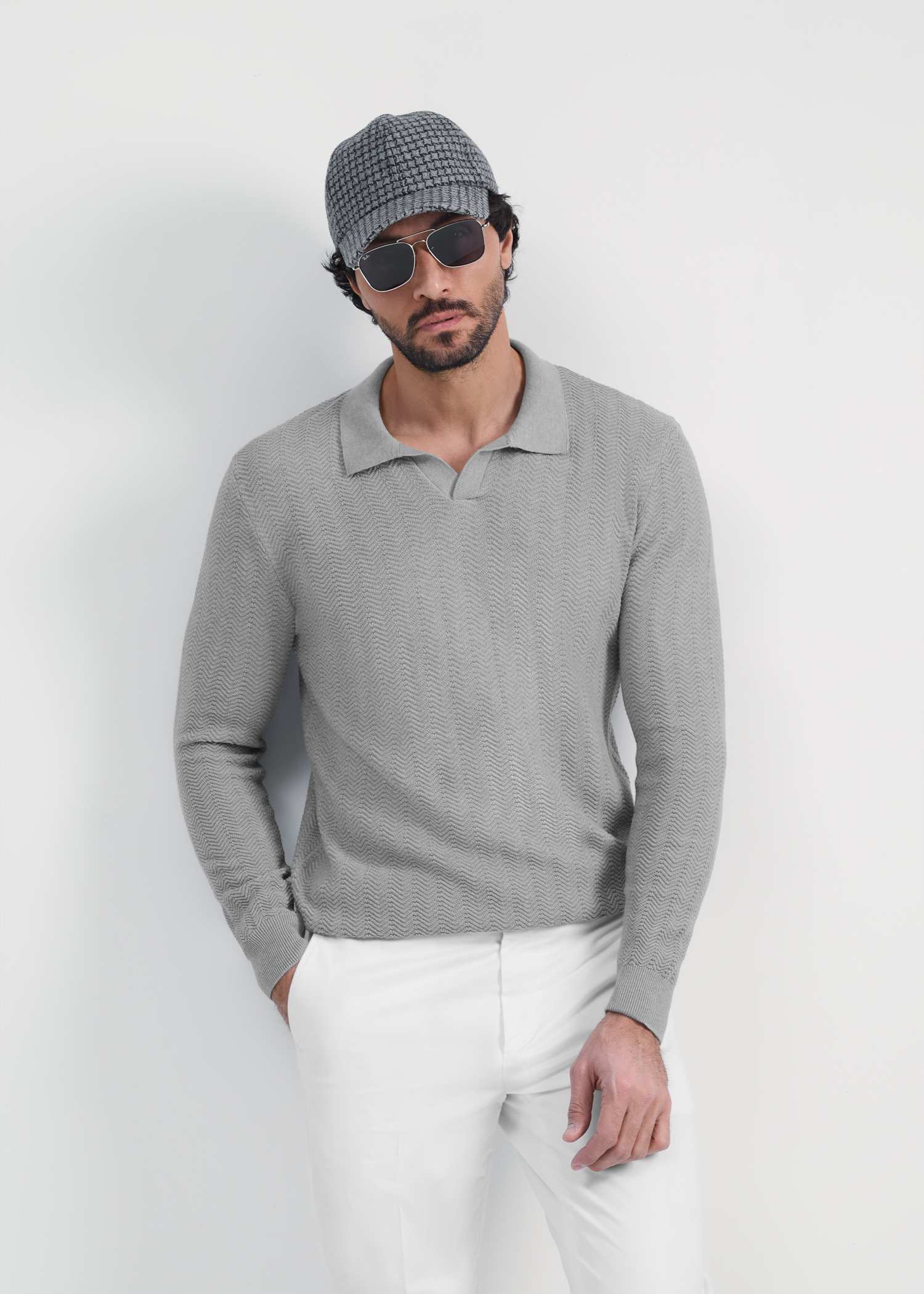 پلیور V-Neck کروم Corum