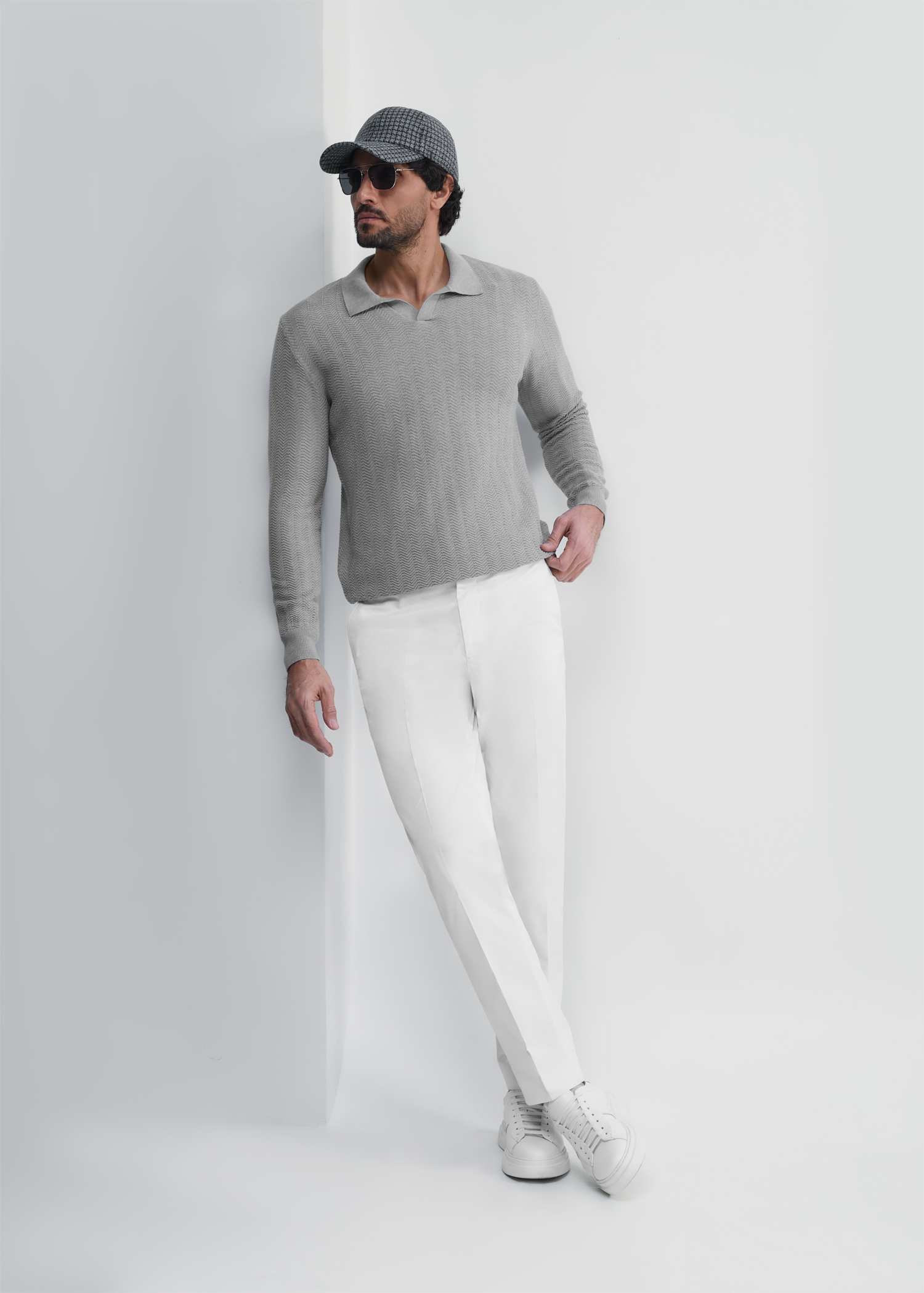 پلیور V-Neck کروم Corum