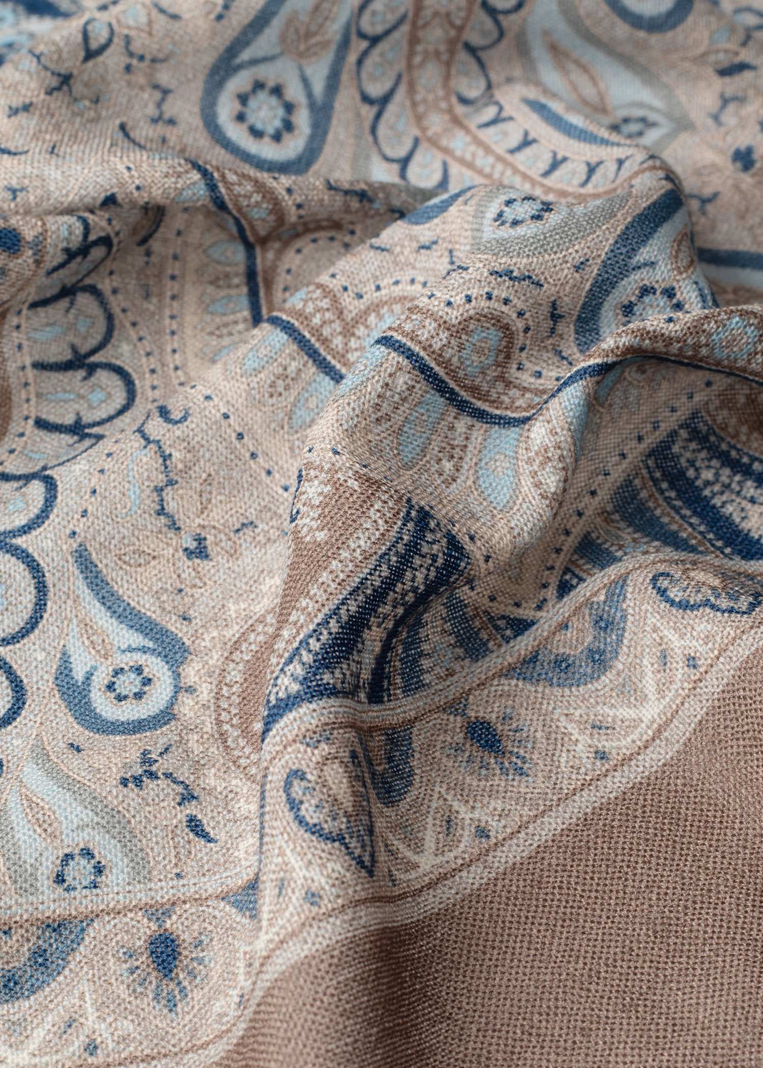 شال طرح دار پشمی 2521621 کروم