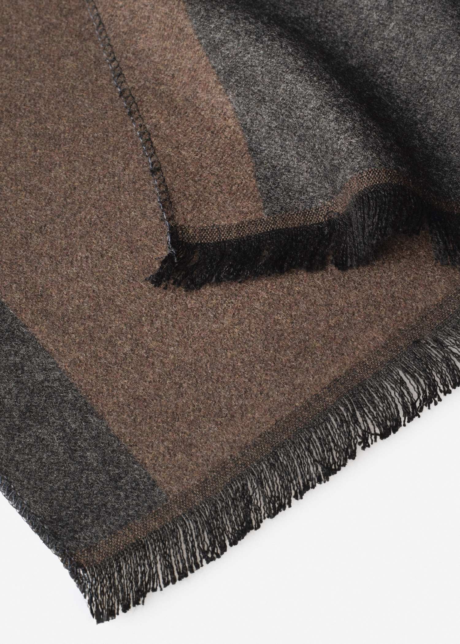 شال مردانه طرح دار 2521639 کروم