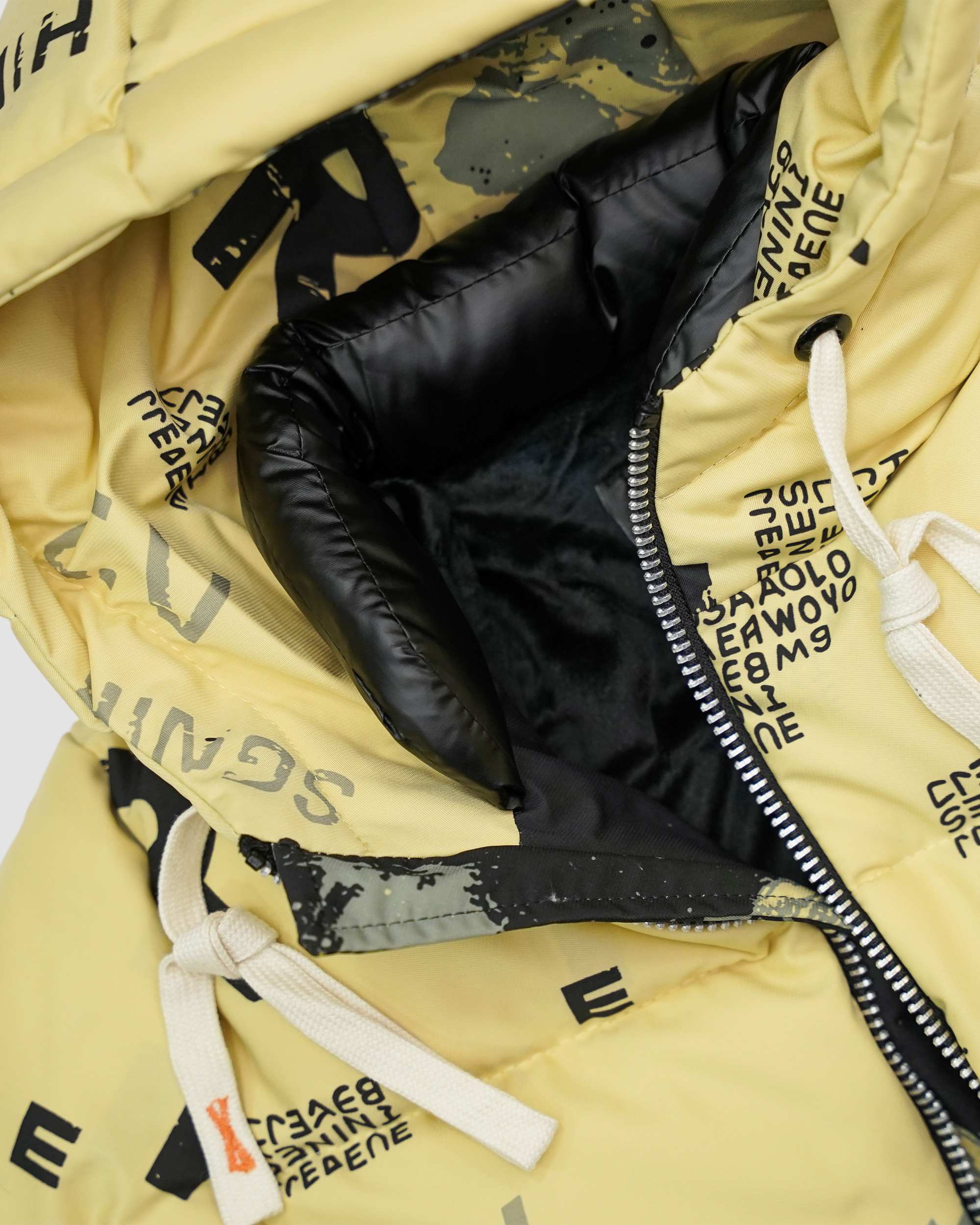 کاپشن پسرانه اور طرح دار زرد بانی نو