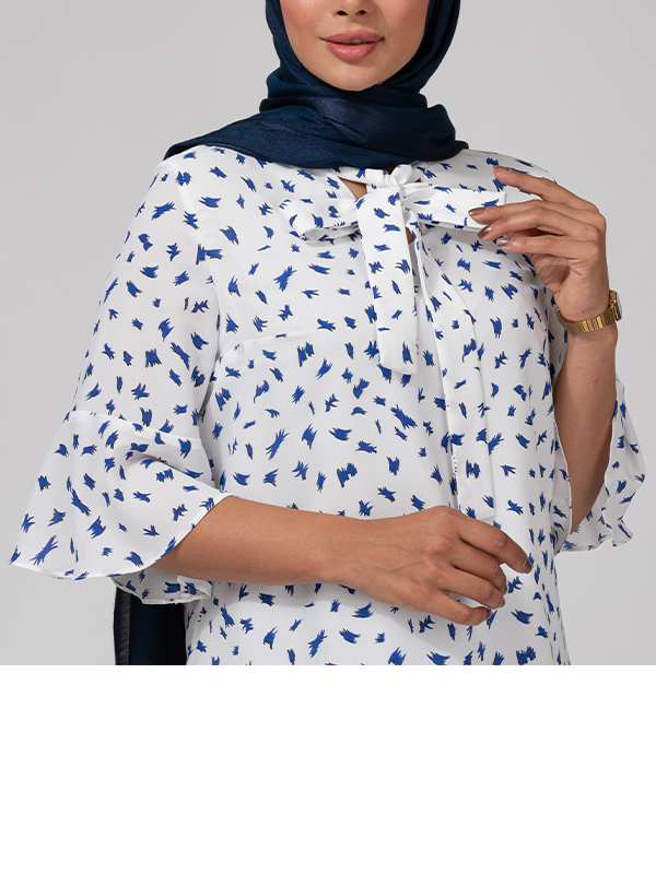 بلوز زنانه مجلسی آستین سه ربع کلوش یقه کرواتی کرپ ژورژت 40109 برنس