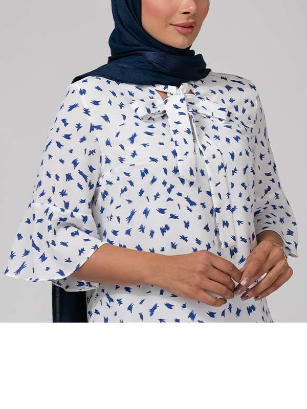 بلوز زنانه مجلسی آستین سه ربع کلوش یقه کرواتی کرپ ژورژت 40109 برنس