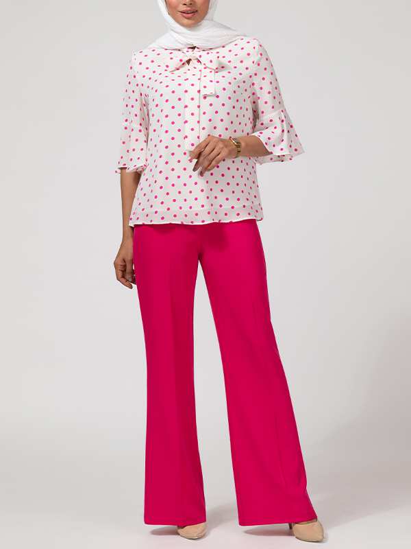 بلوز زنانه مجلسی آستین سه ربع کلوش یقه کرواتی کرپ ژورژت 40109 برنس