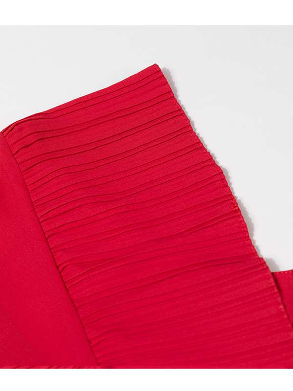 بلوز زنانه مجلسی یقه گرد کرپ حریر پلیسه ای چکاوک برنس Bornos