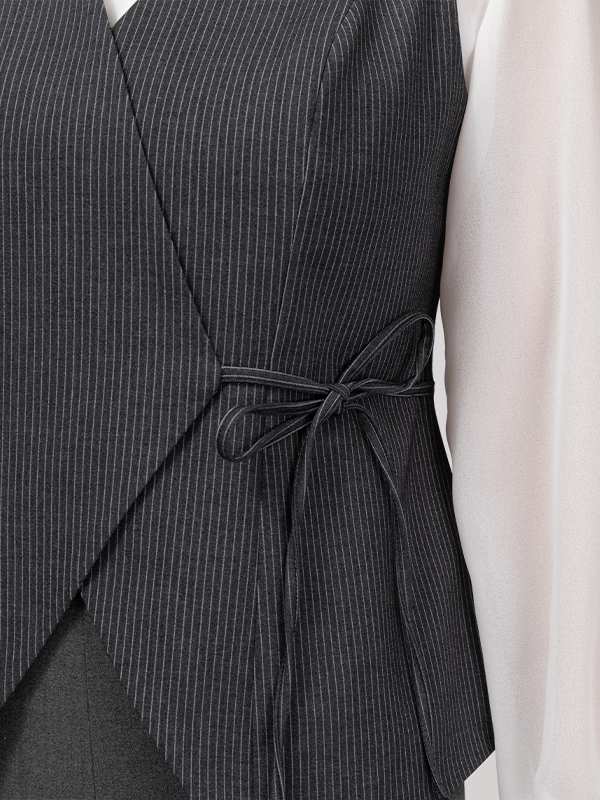 وست زنانه پارچه دیپلمات یقه چپ و راستی آستر دار 70100 برنس Bornos