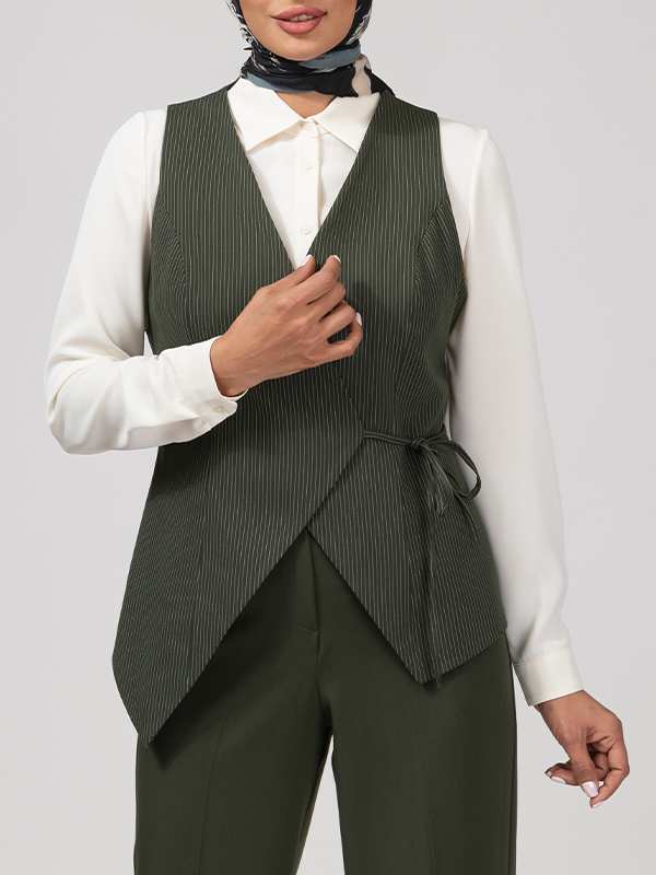 وست زنانه پارچه دیپلمات یقه چپ و راستی آستر دار 70100 برنس Bornos