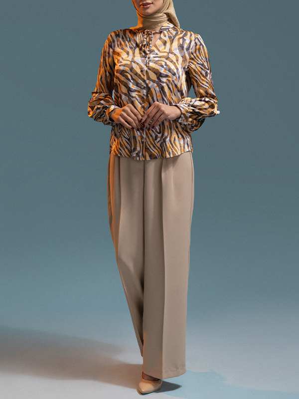 شومیز زنانه ساتن طرحدار مجلسی یقه گره ای 30108 برنس Bornos