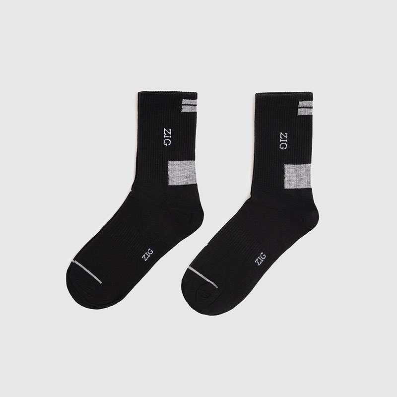 جوراب مردانه مشکی زیگ zig مدل Thick Line کد374
