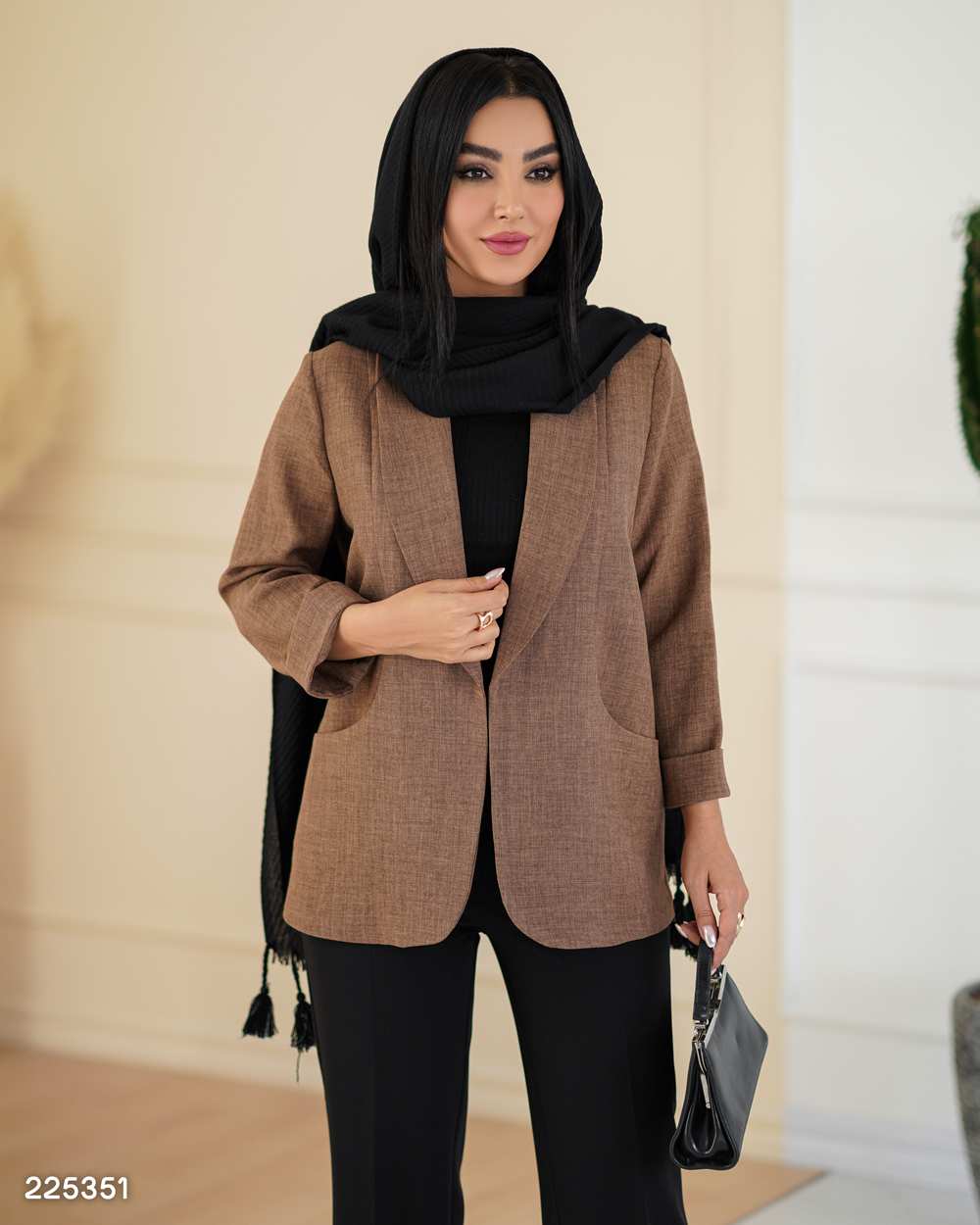 مانتو زنانه مدل هونیا السانا Elsana کد 2253