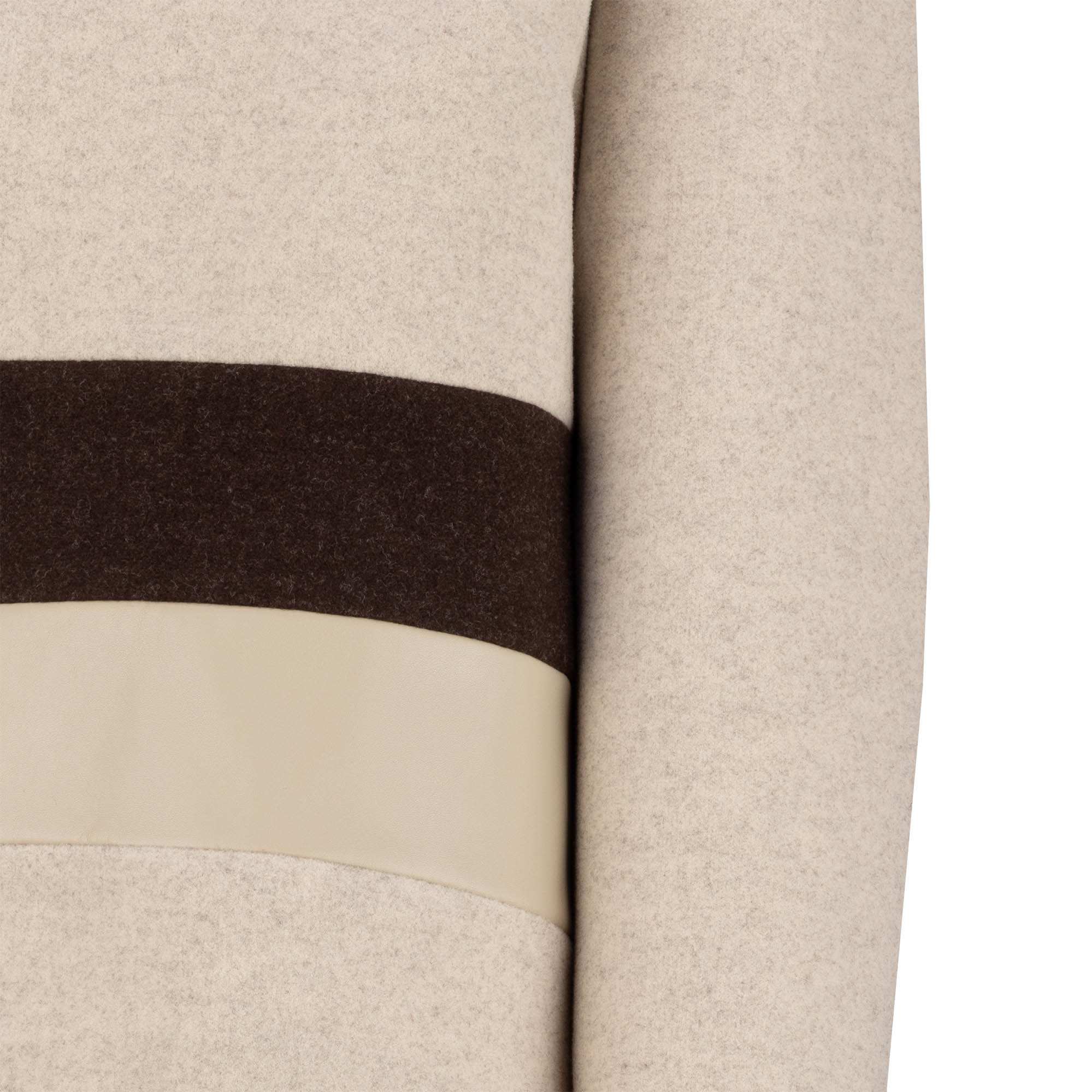 پالتو کوتاه زنانه فوتر کرم مدل فرشین السانا Elsana کد 2359