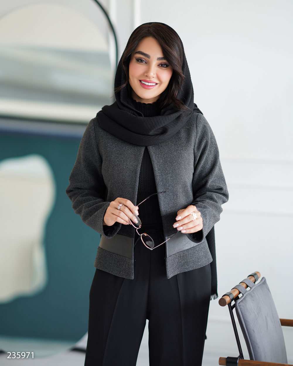 پالتو کوتاه زنانه فوتر زغالی مدل فرشین السانا Elsana کد 2359