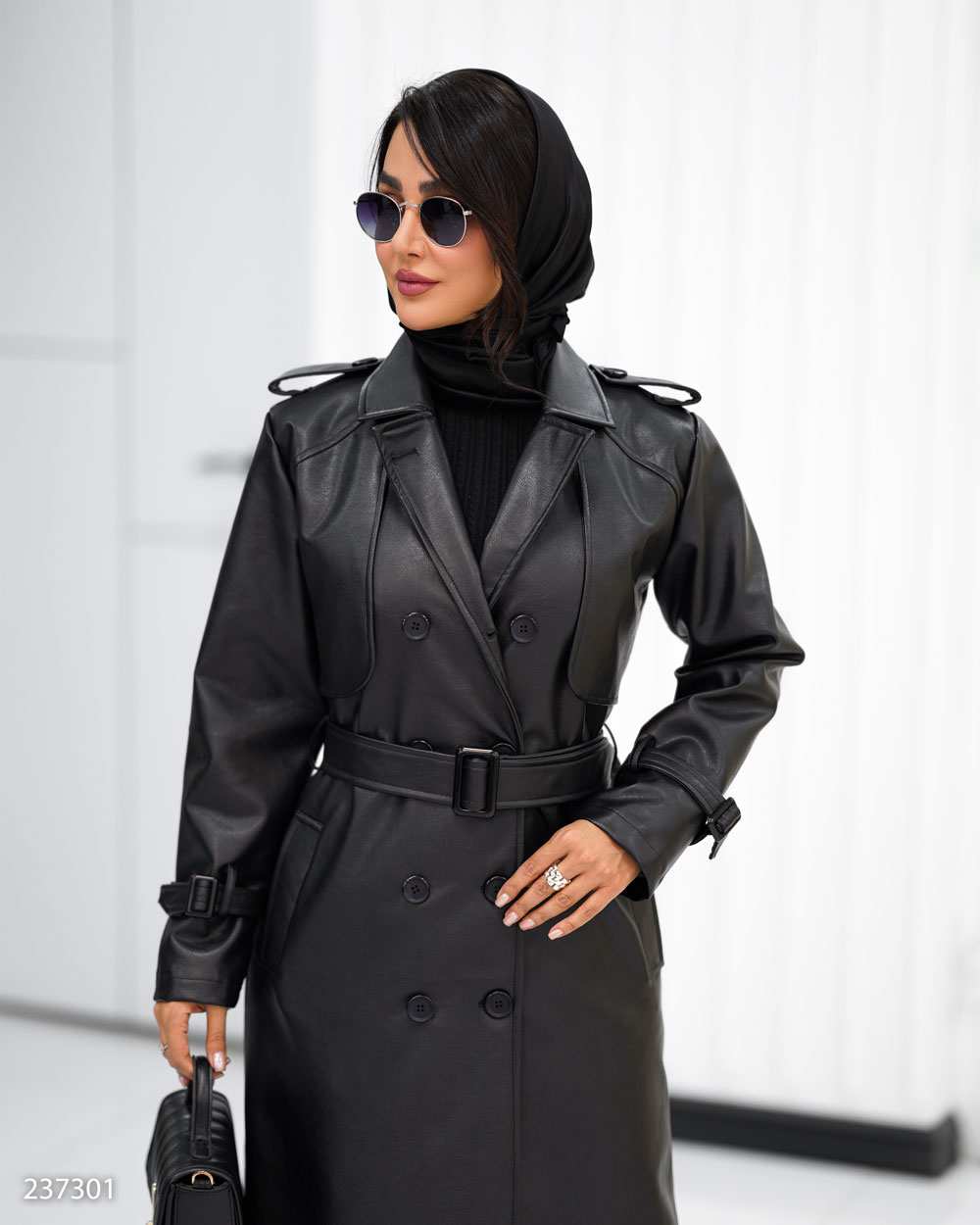 پالتو چرم بلند زنانه مشکی مدل شبرنگ السانا Elsana کد 2373