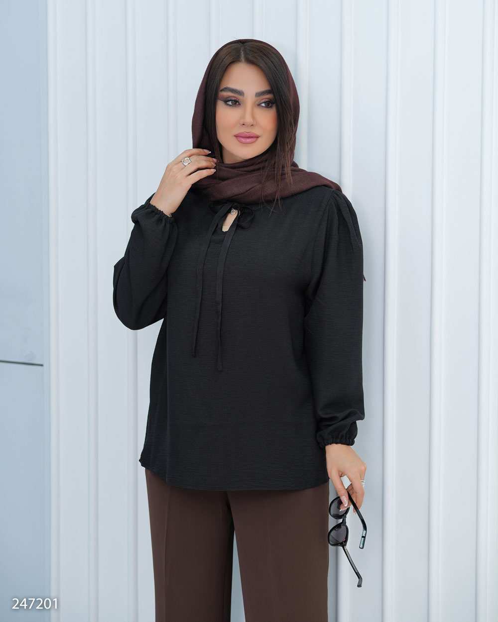 بلوز زنانه مشکی السانا Elsana مدل یاشگین کد 2472
