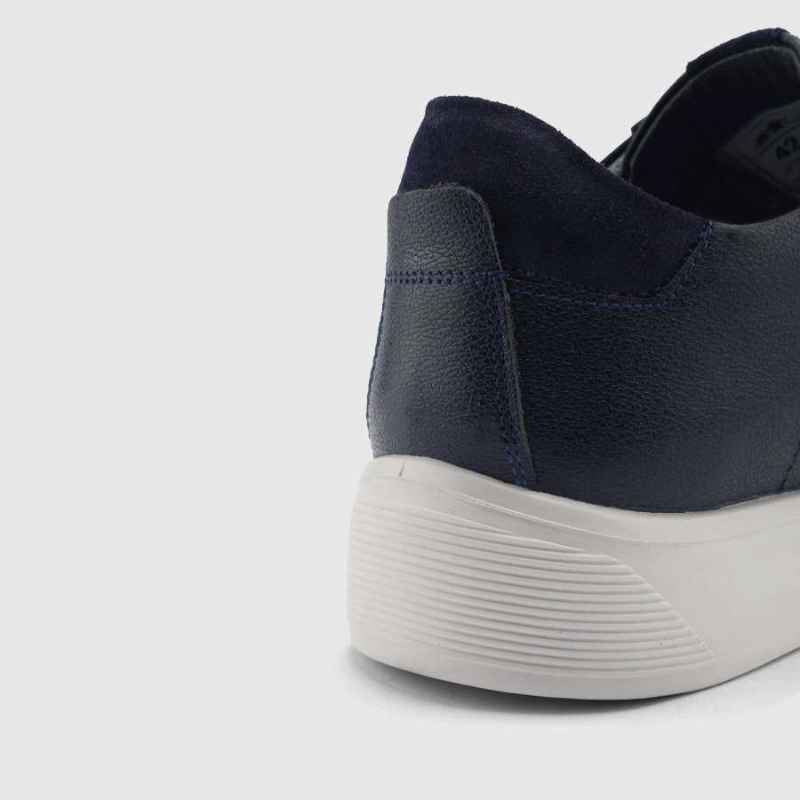 کفش اسنیکرز چرم طبیعی مردانه ونیز سرمه ای سفید اورز Orez مدل KAI SNEAKER 2