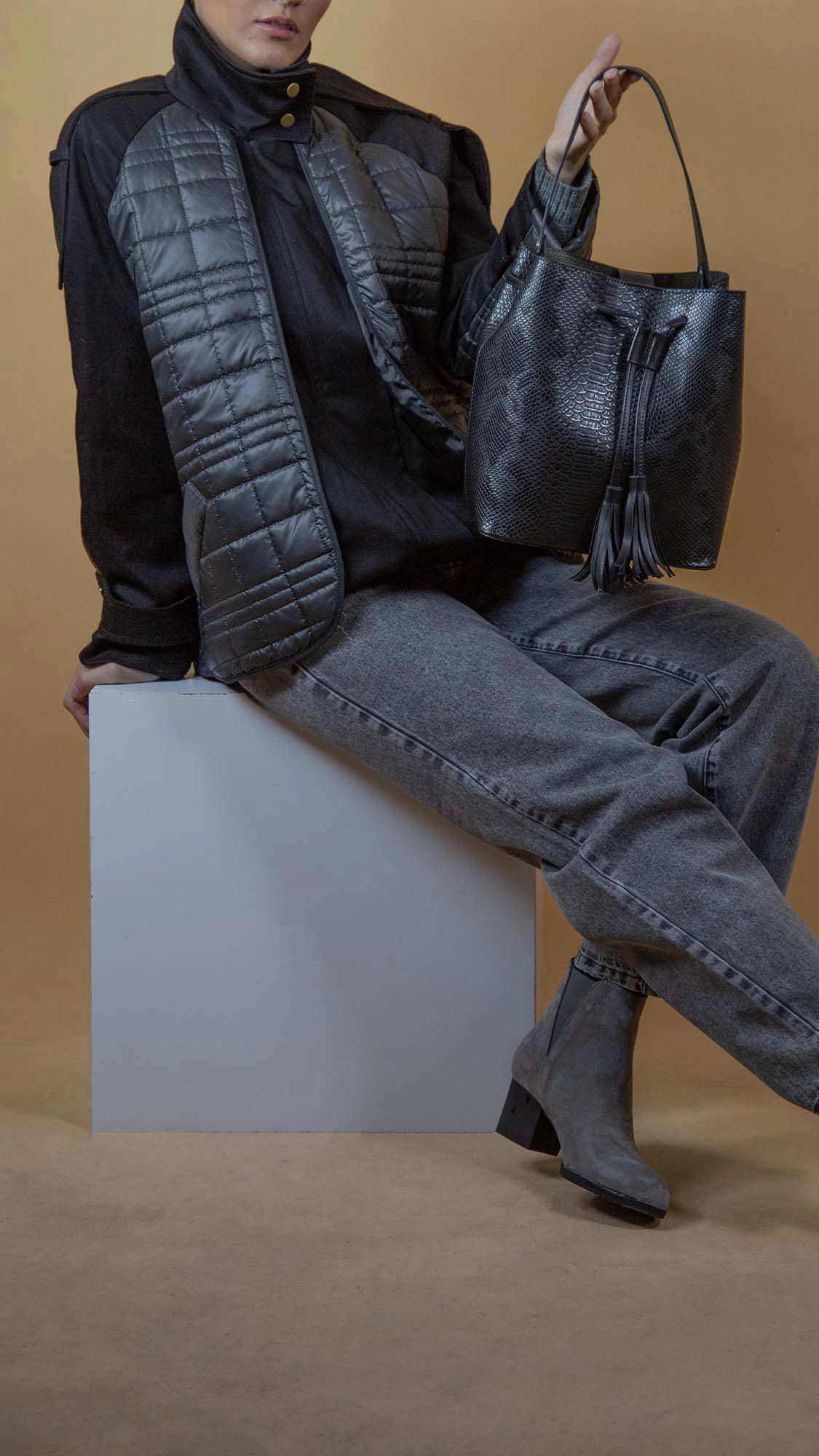 کاپشن زنانه 80083 برندس Brands