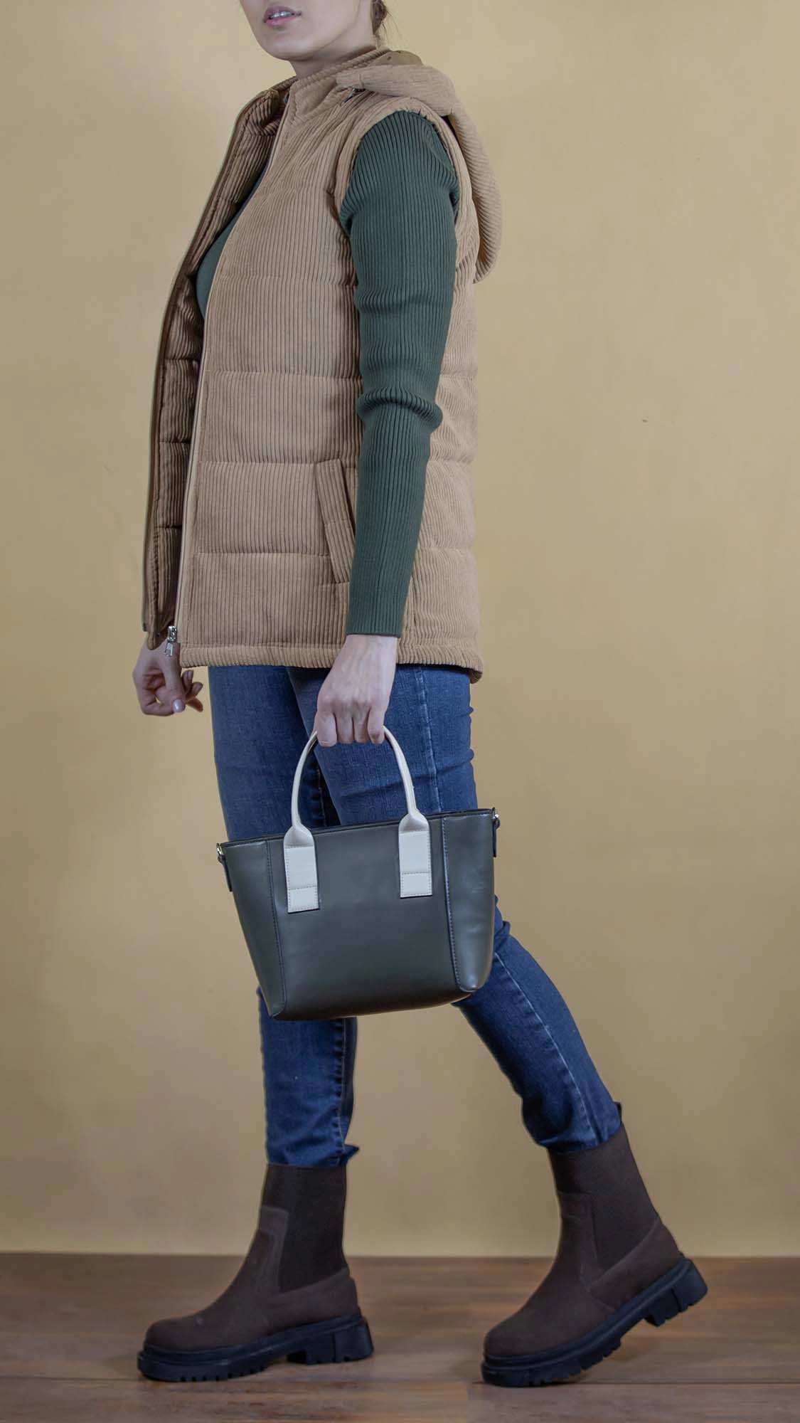 پافر زنانه J1042 برندس Brands