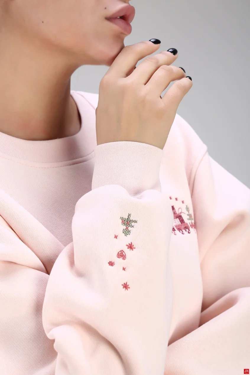 بلوز زنانه کراپ یقه گرد گلدوزی جی پی ای JPA کد 04249