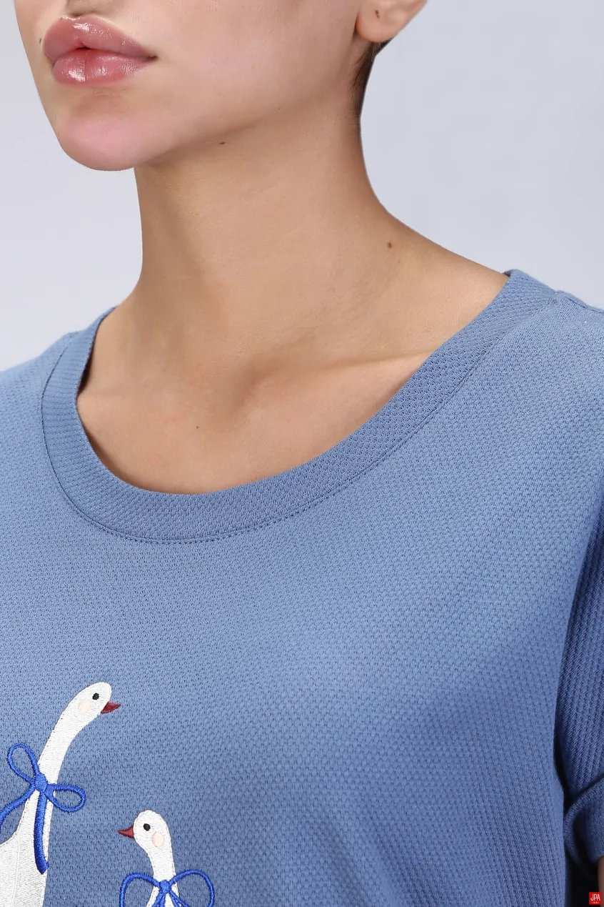 تیشرت زنانه یقه گرد طرحدار گلدوزی رگولار جی پی ای JPA – کد 04540