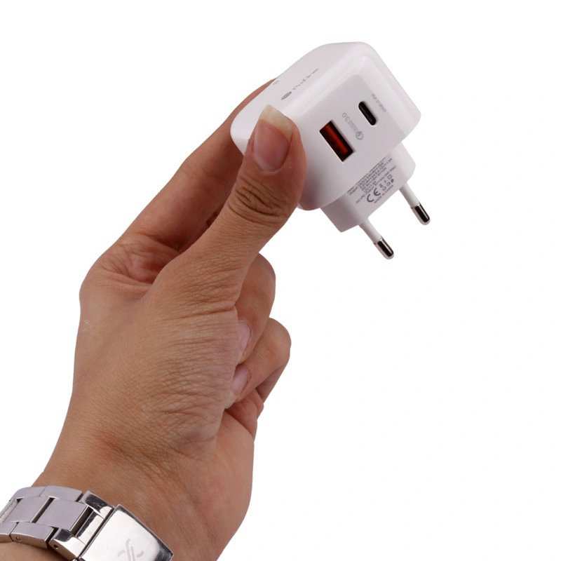 شارژر دیواری پرووان مدل PWC530